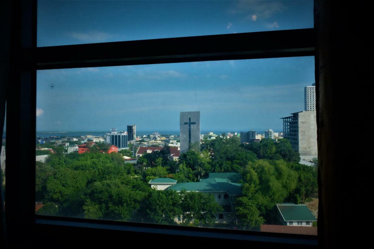 Horizons 101 - Panoramic View By St. Therese Cebu Екстер'єр фото